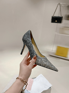 Escarpins Jimmy Modern Shimmer Finish à talon aiguille, design à bout pointu ajusté, éléments décoratifs fantaisie - Product Image 4