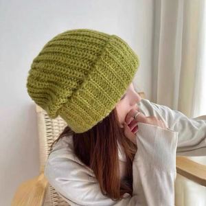 Bonnets d'hiver de créateur en gros, bonnets tendance pour femmes, nouveaux bonnets chauds populaires - Product Image 3