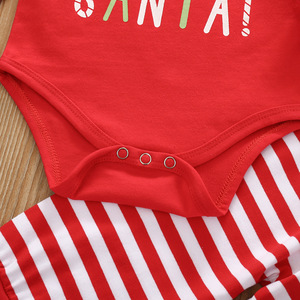 Compre Directamente de Fábrica en China el Conjunto Navideño para Niños: Suéter con Cuello Redondo y Estampado de Letras Rojas y Pantalones a Rayas - Product Image 6