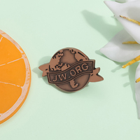 Broche en métal émaillé avec monogramme JW ORG Broche de style unisexe Accessoires de bijoux Idée cadeau