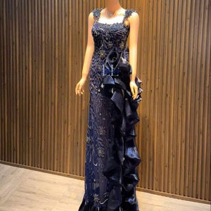 Robe de soirée sirène sans manches de luxe pour femmes, tissu en soie, strass haut de gamme pour femmes au Vietnam - Product Image 1