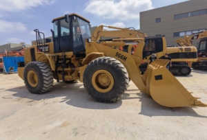 รถตักล้อยาง Caterpillar 966H มือสอง สภาพดี ดูแลรักษาอย่างดี นำเข้าจากญี่ปุ่น ชั่วโมงการทำงานต่ำ สีเดิมจากโรงงาน ได้รับการรับรองมาตรฐาน CE - Product Image 5