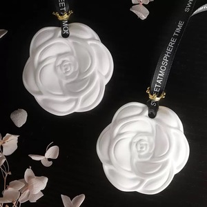 Amora <span class=keywords><strong>Cintre</strong></span> en argile parfumée dans un sac d'opp avec panneau de cartes Décoration de la maison Diffuseur d'arômes en gypse Suspendu Parfum <span class=keywords><strong>parfumé</strong></span> Pierre céramique - Product Image 3