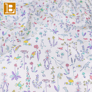 Tissu en popeline de coton 100% BILU à imprimé floral <span class=keywords><strong>Theo</strong></span> 80S pour vêtements et robes - Product Image 1