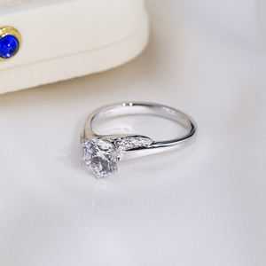 Bague en argent sterling 925 avec diamant de laboratoire taille ronde Messi Jewelry MSR-1752 - Product Image 2