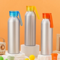 Bouteille d'eau sportive en aluminium Beauchy 2026, légère, populaire, sans BPA, 700 ml, avec corde en silicone