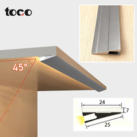 Bande lumineuse LED d'angle à 45 degrés avec profil en aluminium et couvercle en silicone, éclairage dissimulé monté en surface pour armoires/placards