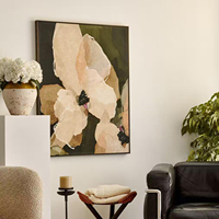 Peinture sur toile texturée blanche douce abstraite du milieu du siècle avec fond vert foncé, cadre en bois suspendu style Art Déco, décoration murale pour la maison
