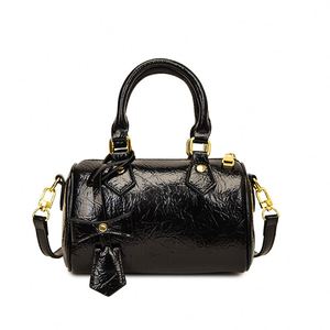 Bolso de Mano Boston de Lujo, Estilo Retro, con Detalles de Remaches, Cierre Resistente, Correas de Hombro Ajustables, para Uso Diario Femenino 2025 - Product Image 1
