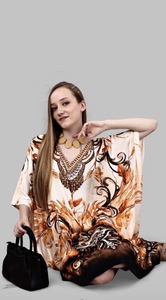 Robe longue caftan africaine en viscose pour femme, coupe ample, style poncho tunique kimono, aspect satiné soyeux, mode bohème pour les vacances et les stations balnéaires - Product Image 3