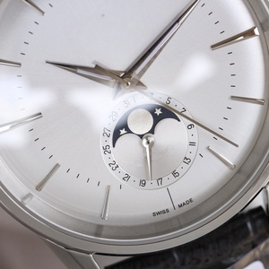 Montres mécaniques de haute qualité avec bracelets noirs - Product Image 3
