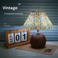 Lampe de table de style rétro nordique crème, design moderne, lampe de chevet de luxe américaine pour chambre à coucher, dortoir ou bureau d'étude