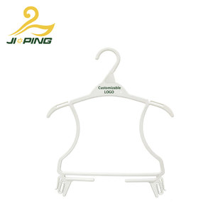 Vente en gros directe d'usine, cintres pour vêtements de bébé personnalisables |   Organisateur de vêtements pour bébé tout-en-un en plastique avec pinces à pantalons - Product Image 1
