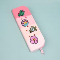Étui à crayons en silicone, petite trousse à crayons respirante avec breloques pour étudiants, trousse à crayons pour femmes, trousse de maquillage