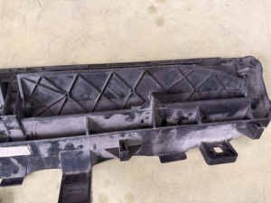 Pièces de carrosserie démontées 9Y0122451, de haute qualité, OEM, utilisées, calandre inférieure avant, volet de radiateur, conduit d'air pour <span class=keywords><strong>Porsche</strong></span> <span class=keywords><strong>Cayenne</strong></span> 9Y0 9Y3 - Product Image 4