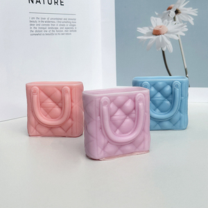 <span class=keywords><strong>Moule</strong></span> en silicone pour <span class=keywords><strong>mini</strong></span> sac à main, <span class=keywords><strong>moule</strong></span> exquis en forme de sac 3D pour la création de bijoux en résine, de décorations en plâtre et de bougies DIY - Product Image 1