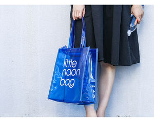 Bolsa de Mano Transparente de PVC con Logotipo Personalizado, Brillante, para Mujer, Verano, Playa, Compras, Impermeable, Pequeña, Color Neón - Product Image 6