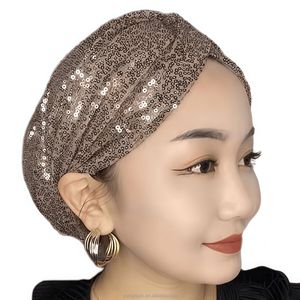 YASEEN Gorro de Oración Islámico Elegante para Mujer, Pañuelo Instantáneo de Lujo con Encaje Bordado y Pedrería Acrílica - Product Image 3