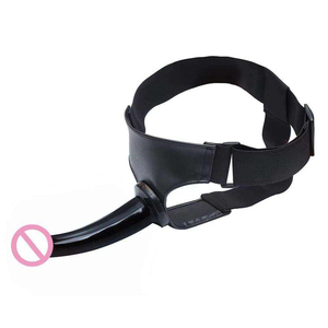 Arnés Realista de TPE Suave de Primera Calidad con Dildo para Juegos de Rol en Pareja Lésbica - Product Image 2