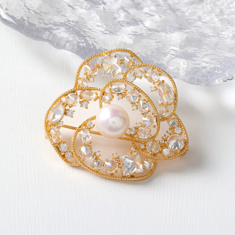 Broches chapados en oro real personalizados, broches de cristal coreanos, broches de diamante de diseño mixto baratos