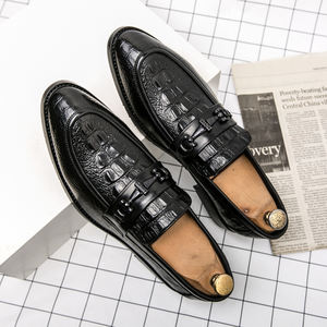 Zapatos ligeros para adultos Zapatos casuales de negocios negros Ropa formal para hombres y zapatos <span class=keywords><strong>Oxford</strong></span> Venta al por mayor Venta caliente - Product Image 1