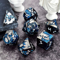 Gunmetal DND Metal Dice Set 7PCS | Dés à motif de dragon bleu de police blanche | Fabricant de dés RPG gravés sur mesure