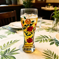 Verres à bière personnalisés haut de gamme en gros, peints à la main et colorés, pour boissons froides glacées