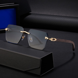 YTSLM3064 2024 Diseñador personalizado Marca Gafas de sol sin montura UV400 Solar Anti-radiación Gafas de sol polarizadas para hombres Aleación de conducción - Product Image 2
