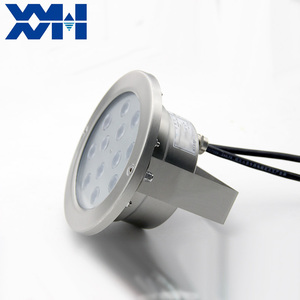 Projecteur LED <span class=keywords><strong>Submersible</strong></span> IP68 RGBW en Acier Inoxydable 12V avec Support Universel Compatible avec la Plupart des Buses de Fontaine <span class=keywords><strong>pour</strong></span> <span class=keywords><strong>Bassin</strong></span> Paysager - Product Image 6
