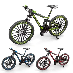 12 adet minyatür metal 1:8 ölçekli model döküm sıcak oyuncaklar bisiklet için toptan