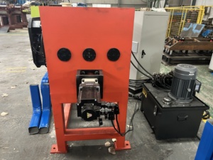 Machine de fabrication de coude de descente de <span class=keywords><strong>gouttière</strong></span> en aluminium de type B à 90 degrés - Product Image 6