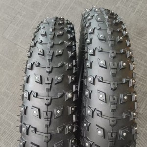 Pneu d'hiver antidérapant HARDSTONE 20x4.0 26x4.0 avec crampons métalliques pour vélo et vélo électrique à pneus larges - Product Image 4