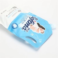 Pochette souple personnalisée anti-fuite thermoscellable en plastique avec bec verseur pour savon liquide, lessive en poudre et détergent à lessive