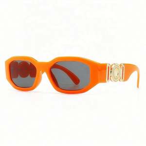 Vente en gros de lunettes de soleil vintage personnalisées avec logo orange rouge, à jambes larges, UV400, petites lunettes de soleil polygonales 2021 - Product Image 4
