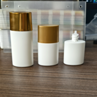 Flacon de lotion solaire ovale plat de 50 g, emballage cosmétique en plastique vide avec bouchon à vis orange pour étiquette privée OEM ODM