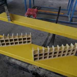 Poutre de support en PRF multi-cavités extrudée, poutre structurelle en fibre de verre isolée anti-corrosion pour support de <span class=keywords><strong>grille</strong></span> de colombier - Product Image 5