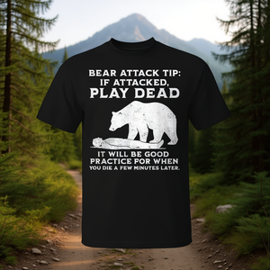 Camiseta de senderismo sarcástica Bear Attack Tip para mujer, color negro, talla grande - Product Image 3