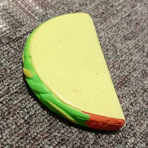 Jouet cadeau OEM en forme de taco, en mousse PU, simulation de nourriture, balles anti-stress pour les restaurants mexicains - Product Image 4