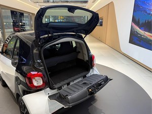 Smarts <span class=keywords><strong>Fortwo</strong></span> modèle 2015 1.0L 52kW Hardtop Passion Edition 2 places Voiture d'occasion - Product Image 6