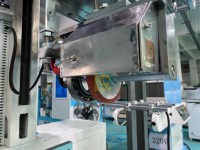 Máquina de Prensa Térmica Pneumática Semiautomática 3000W com Aquecimento Elétrico para Impressão em Folha de Ouro para Plástico, Armários de Geladeira e Gavetas