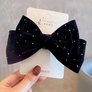 Vendita all'Ingrosso di Nuove Popolari Mollette per Capelli da Principessa Fugitiva, Fiocco Rosso Vino con Perle Tridimensionali, Fermagli e Clip per Capelli per Bambini - Product Image 4