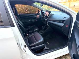 Precio al por mayor Toyota Vios <span class=keywords><strong>FS</strong></span> 2017 1.5L CVT Edición Fengchi Automático Volante a la izquierda Gasolina Buen Estado Coche Usado FWD - Product Image 5