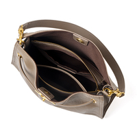 Sac à main élégant en cuir de vachette fait main par un artisan de marque de luxe, sac de bras pour femme, fabrication originale