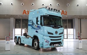 Camión Tractor Shackman Americano con Motor Cummins X6000 4x2 6x4 para Myanmar - Product Image 3