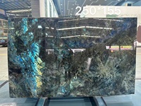 Dalles et carreaux de pierre de granit bleu labradorite lémurienne naturelle de luxe populaire de Madagascar pour la décoration de comptoirs de cuisine