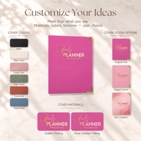 Carnet de planification 2026-2027 personnalisé avec couverture en papier magenta B5, reliure à anneaux, impression couleur dorée et coins métalliques