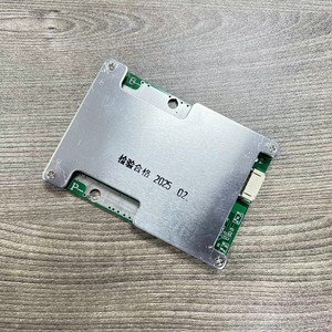 Carte de protection 12V 100A pour batterie LiFePO4 3.2V à quatre cellules avec équilibrage et port de sortie séparé - Product Image 2
