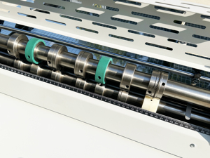 Máquina Perforadora y Hendidora de Papel de Escritorio Multiusos CYYH660 para Hojas A3/A4, Alta Velocidad, 3500 Hojas/Hora - Product Image 2