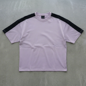 เสื้อยืดโอเวอร์ไซส์ผู้ชาย แขนสั้น คอวี แต่งสีตัดกัน สไตล์สตรีทแวร์ลำลอง - Product Image 1