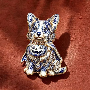 Broche <span class=keywords><strong>Corgi</strong></span> style porcelaine bleue et blanche, motif chien citrouille d'Halloween - Product Image 1